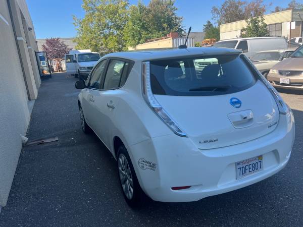 2013 Nissan Leaf S - 82K Miles Very- 70 Mile Range - Good Battery - $4,450 (rohnert pk / cotati)63617808441091122