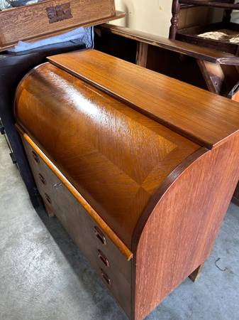 Vintage Swedish Roll Top Desk - $1,250 (Lakeway)63435811372675123