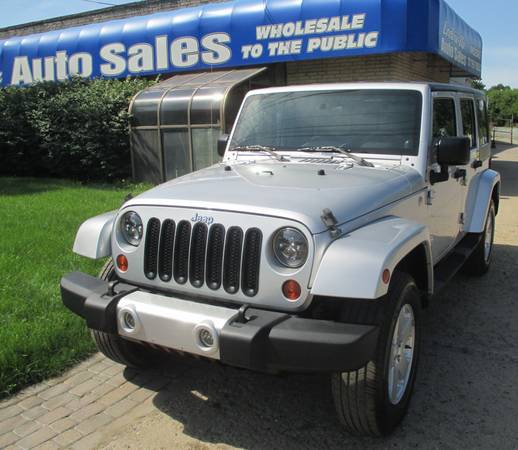 MUST SEE!*2010 JEEP WRANGLER "SAHARA" 4-DR*4X4*LIKE NEW*GOOD MILES! - $11,995 (WATERFORD)63470238613121123