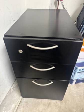 Steelcase 3 door cabinet under desk heavy duty 1