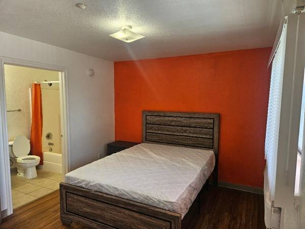 Spacious Floorplans, Pet Friendly, Hardwood Flooring 1