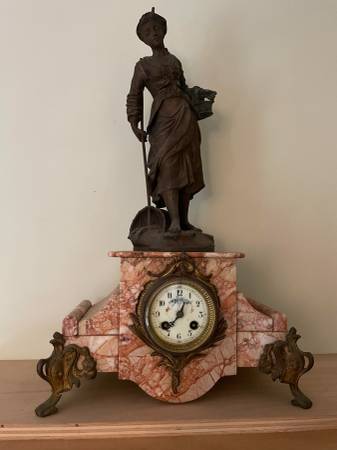 Mantel clock 1