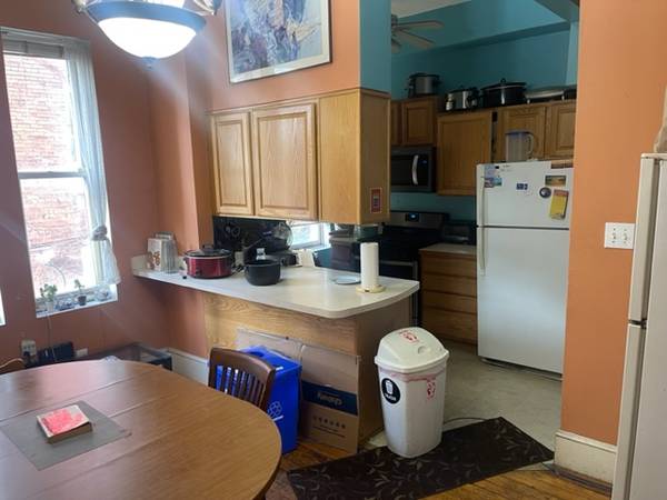 $1,450 / 6br - 300ft2 - Large House  2 rooms avail immidiately, 1 with a PRIVATE bath,metro (shaw / Mount Vernon historic district)63896157119235122