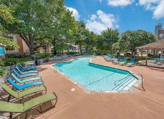 $1,175 / 1br - 742ft2 - 1/hd, Solariums y Drybars, ¡Ubicado en Irving! (1400 Esters Rd, Irving, TX)63796327710851124
