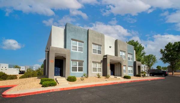 $2,620 / 4br - 1318ft2 - Appreciate Value? You'll Get a Deal at Bluffs at Tierra Contenta (Santa Fe - Near Fashion Outlets of)63659884951937120