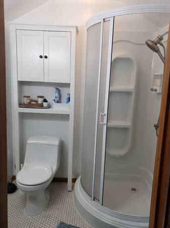 $1,200 / 1br - Cozy Guesthouse in Seattle, Sleeps 4+ Adults64189718594435122