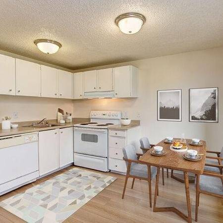 $1,090 / 1br - 750ft2 - Discover Park-Like Grounds in the Heart of the City (The Woodmark)63688608249857124