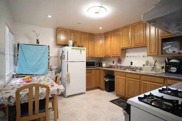 $1,200 / 1br - 250ft2 - Large Private Bedroom: Convenient Location (ingleside / SFSU / CCSF)63933765886978124