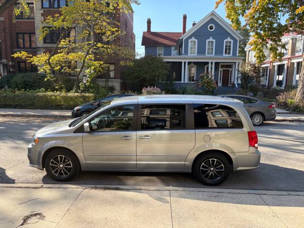2016 DODGE CARAVAN 1