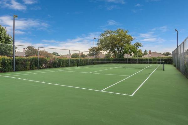 $995 / 1hab - 700ft2 - Armarios Grandes, 1 dormitorio, en Garland (2804 Belt Line Road, Garland, TX)63867602755713121