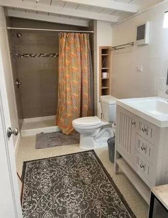 $560 Charming Room for Rent with Private Bath (Charleston, WV)63672915375747123
