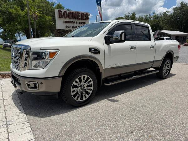 2017 Nissan TITAN XD Crew
