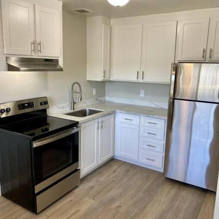 $1,995 / 1br - 589ft2 - Small Building Lifestyle, Ceiling Fans*, Wireless Internet Access64009498786690120