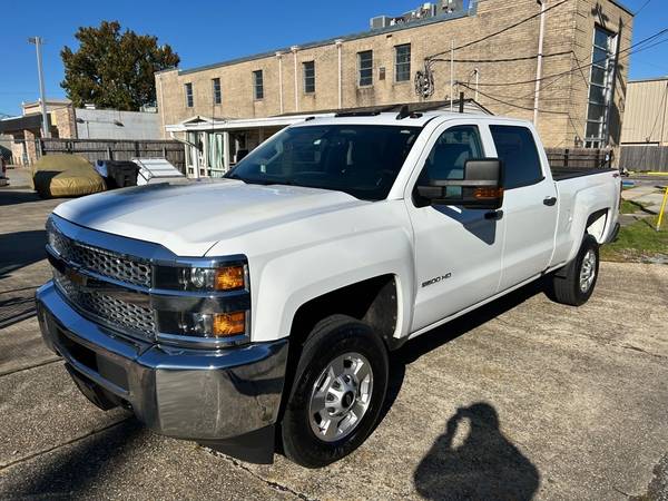 2019 Chevrolet Silverado 2500HD Work Truck Crew Cab Long Box 4WD - $17,995 (Metairie, LA)63438987622017123