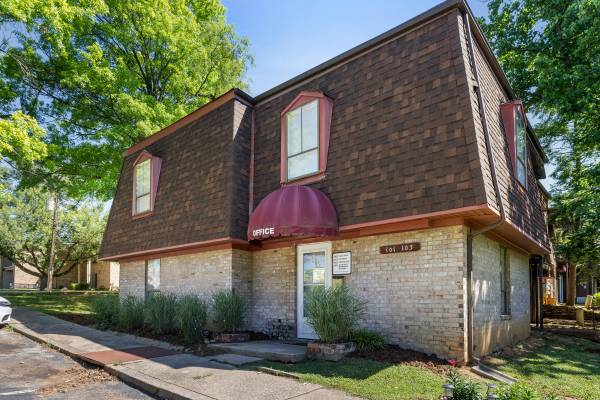 $859 / 1br - 0648ft2 - Application Fees Waived.. Great Rates and Great Move In Specials (Louisville)64008826276481120