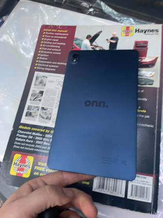 iPhone 12 64 g and 7” android tablet 1