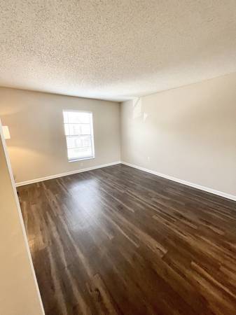 $1690.00 / 2br - 1000ft2 - MOVE IN TODAY CLOSE TO MACDILL AFB / Military discounts! 2 MINUTES FRO63976135287298120