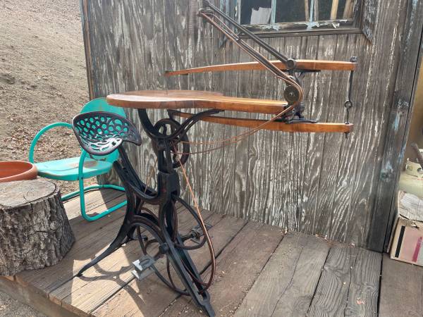 Antique scroll saw 1