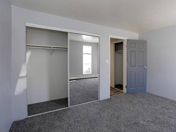 $1,299 / 2br - 820ft2 - On RTD bus line, 15 minutes from Downtown, Pets welcome64143967440642124
