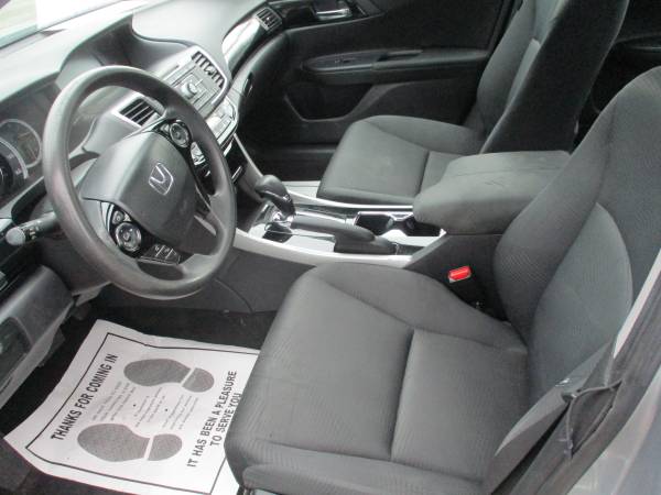 2017 Honda Accord LX - $2,300 (al este de la autopista 290)63439741568897124