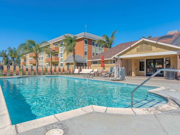 $1,995 / 2br - 700ft2 - $1,995 / 2br - 700ft2 - 🏡 2 Bed / 2 Bath – The Orchards 55+ in Fontan (8185 Palmetto Ave., Inland Empire, CA)64028081692675123