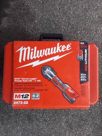 New Milwaukee M12 Force Logic Cordless Press Tool Kit. 1