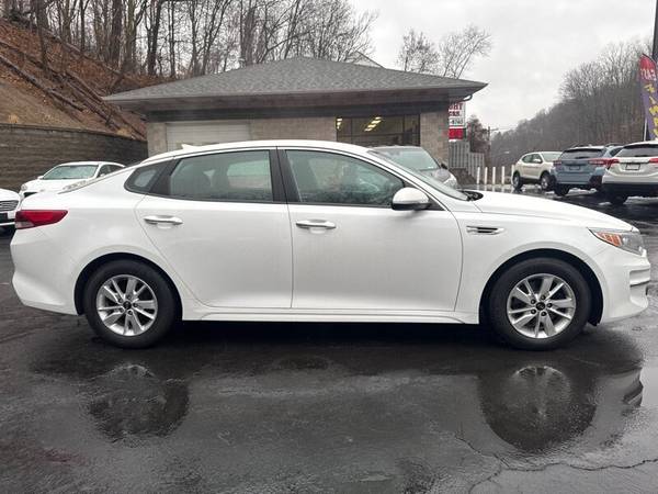 2017 KIA OPTIMA LX      FINANCING FOR EVERYONE !!! - $9,85063625245535491123