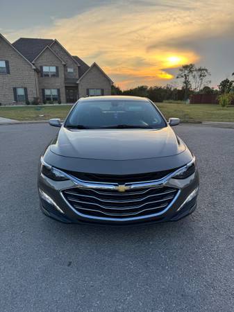 2020 Chevrolet Malibu LT - $12,900 (Murfreesboro)63621475546497121