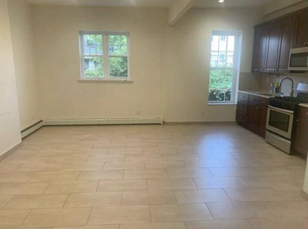 $2,700 / 2br - 1200ft2 - 2 bedroom apartment in Sunset Park Brooklyn (Brooklyn)64141610915713124