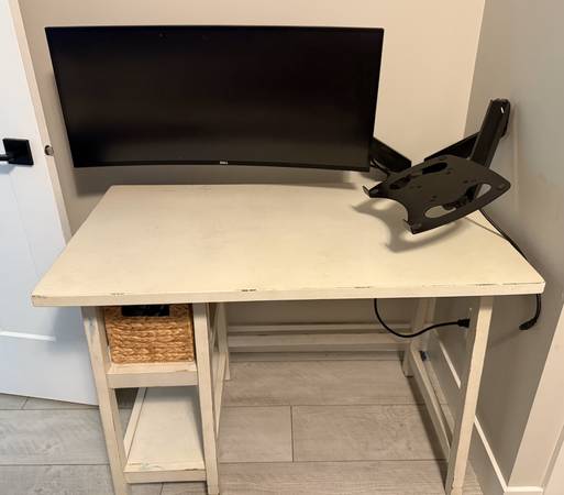 Desk - Ashley 1