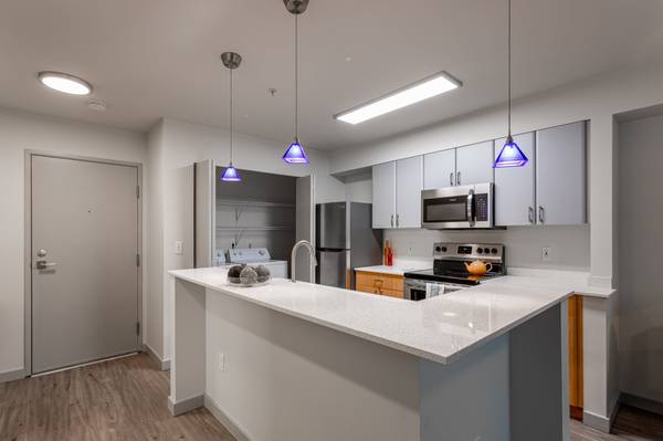 $3,615 / 2br - 970ft2 - Composting Station, Recycling, Soaking Tub (620 North 34th Street, Seattle, WA)63852482009345120