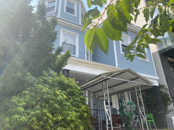 $1,400 / 7br - Llamado a todos los artistas, agricultores, creadores para comunidad intencional (Flatbush)63689627245953120