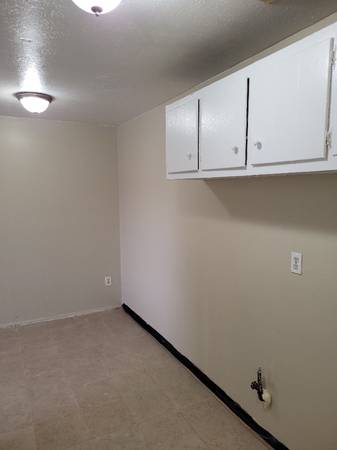 $800.00 / 1br - 650ft2 - Marlboro House63860363283457122