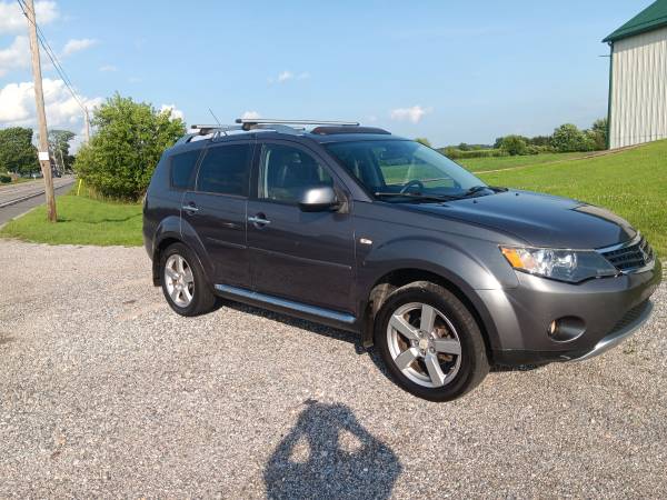 2009 Mitzubishi Outlander XLS, asientos de tercera fila, tracción 4WD, nueva inspección, financiamiento fácil - $5.200 (New Oxford)63435771744513123