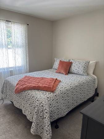 $950 / 1 habitación - Habitación en casa privada de Clifton Park (Clifton Park)63291253814273124