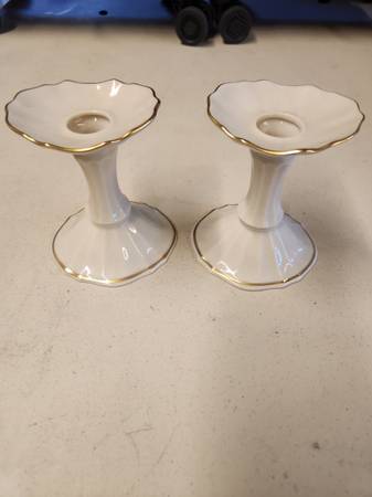 Lenox Candle Stick Holder / Pair ivory & gold trim porcelain 1