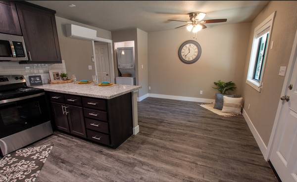 $1,695 / 1br - 600ft2 - Near Everywhere You Want to Be. Modern and Up to Date (Auburn)63952110914051120
