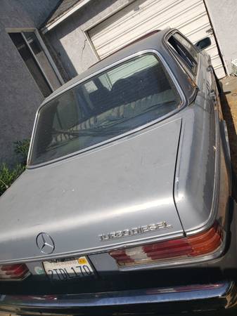 Mercedes 1982 300d necesita atención - $3,395 (Sfv)63624583108993122