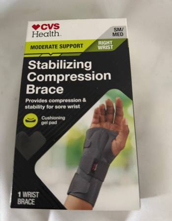 Stabilizig Compression Brace - Moderate Support Right Wrist Small/Med. 1