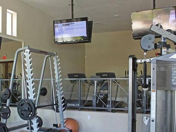 $2,205 / 3br - 1241ft2 - Pool & Spa, 24 hr Emergency Maintenance Service (Avondale)64024820722177124