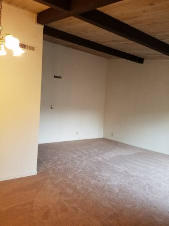 $2,850 / 2br - Spacious 2 bedroom apartment in beautiful Monterey (Monterey)64009498147331123