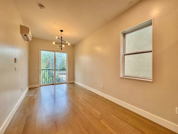 $3,200 / 1hab - Bushwick / E Williamsburg - Amplio de 1 habitación /2 baños - L/A - Balcón!! (Bushwick / E Williamsburg)63854287993089123