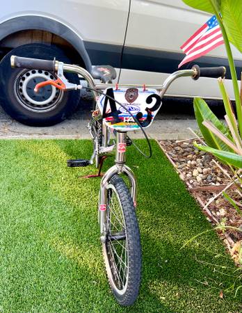 BICICLETA BMX LIBRE DE ESCUELA INTERMEDIA 20" AMBUSH CROMO SURVIVOR - $200 (novato)63471436985729122
