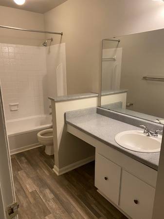 $895 / 1br - Say Hello to your New Home! (Greensboro)64027272549123121