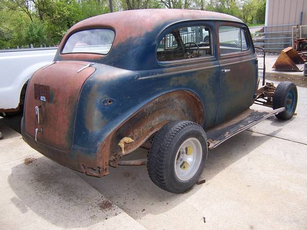 1939 Chevrolet/Chevy 2 door sedan body, rolling frame, and title - $2,750 (Sioux Falls, SD)63439479087747123