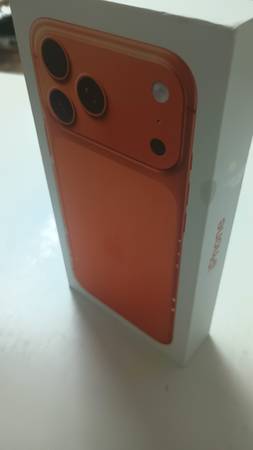 iPhone 17 pro Max 256g Verizon orange 1