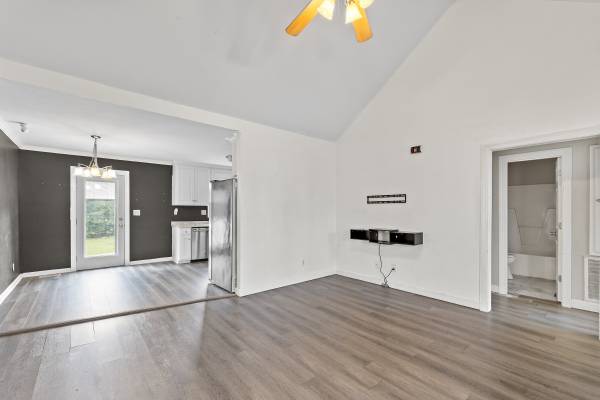 $189,900 / 3br - 1051ft2 - HOME FOR SALE! 3 Bed 2 Bath Home Single Level (Wilson)63987471984642122