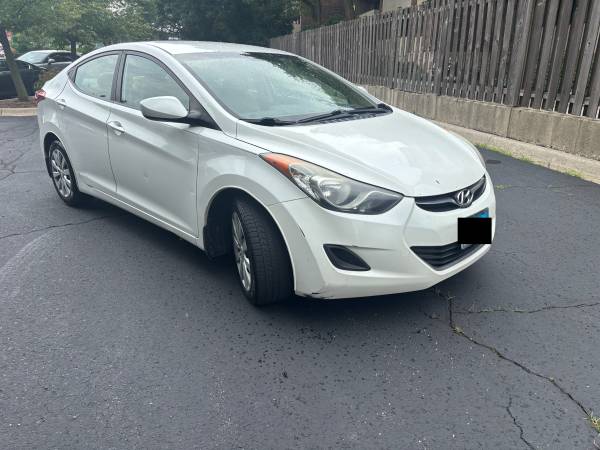 Hyundai Elantra GLS 2012 - 116k miles - $6,500 (Skokie)63618949976961122