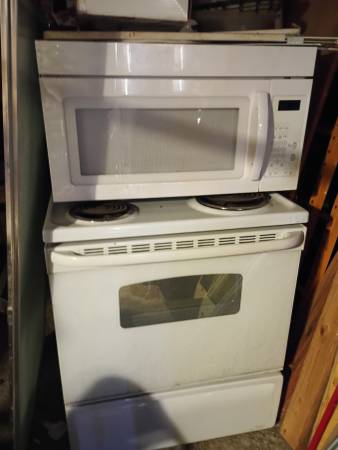 Electric Stove with above microwave 1