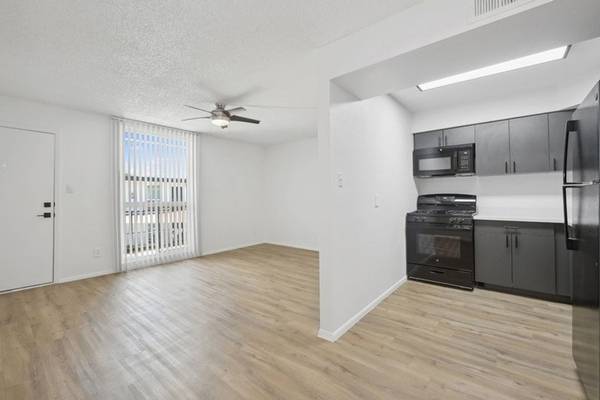 $1,515 / 2hab - 750ft2 - 6 SEMANAS GRATIS MUDARSE LISTO~TOUR HOY (CAMELBACK EAST)63623896802561124
